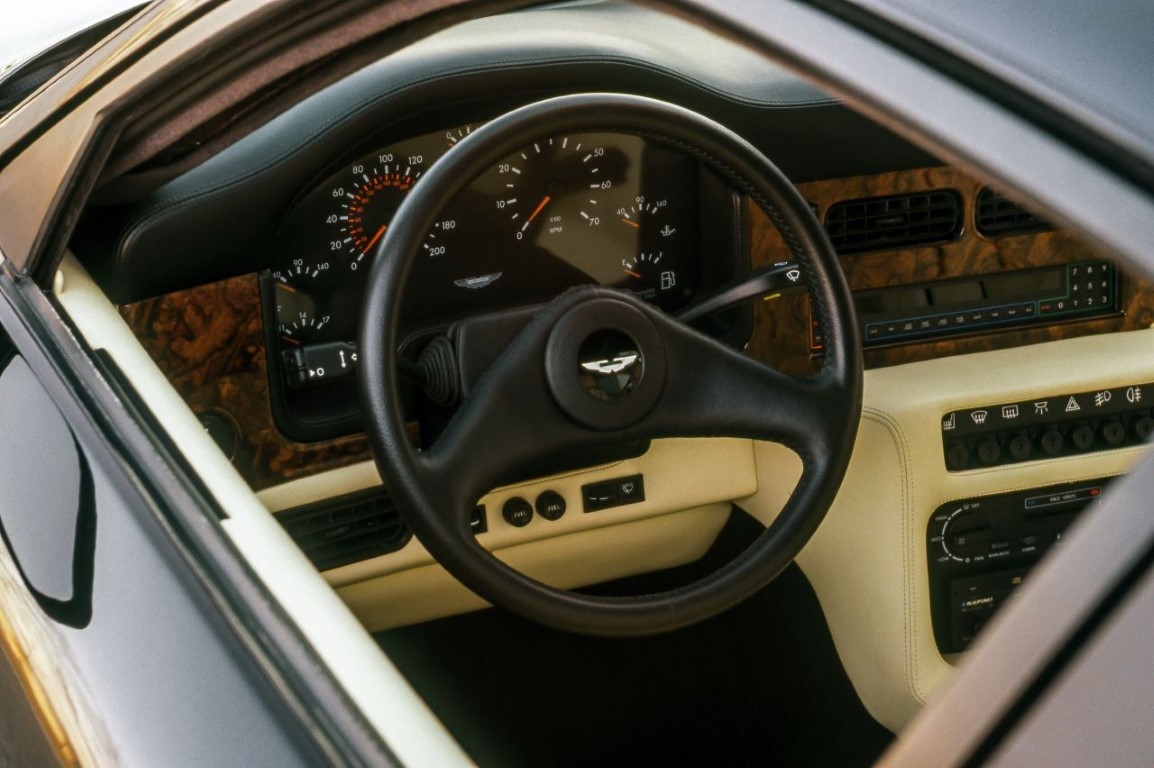 5.3 V8 Automático 4 Marchas